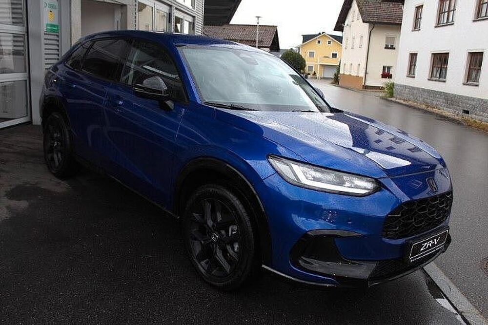 Honda ZR-V Sport mit Black Emblem Paket