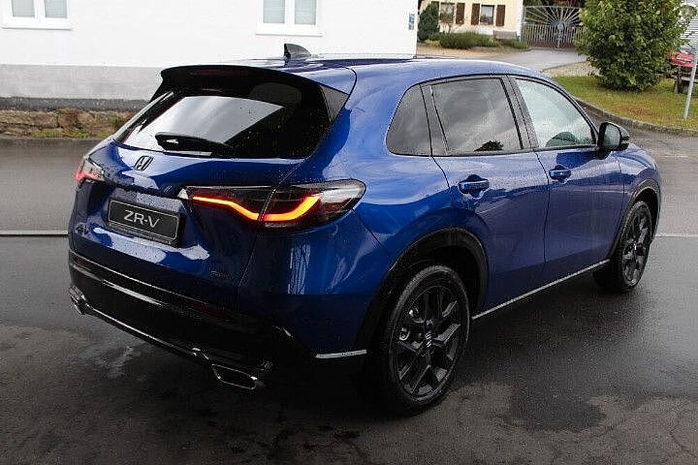 Honda ZR-V Sport mit Black Emblem Paket