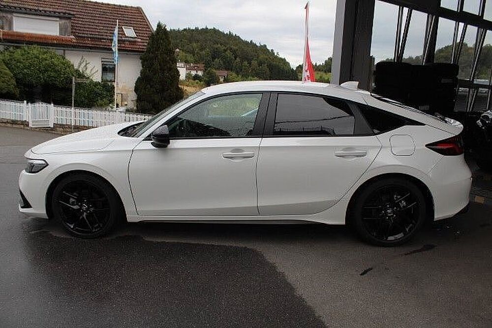 Honda Civic 2.0 Hybrid Sport Black Emblem