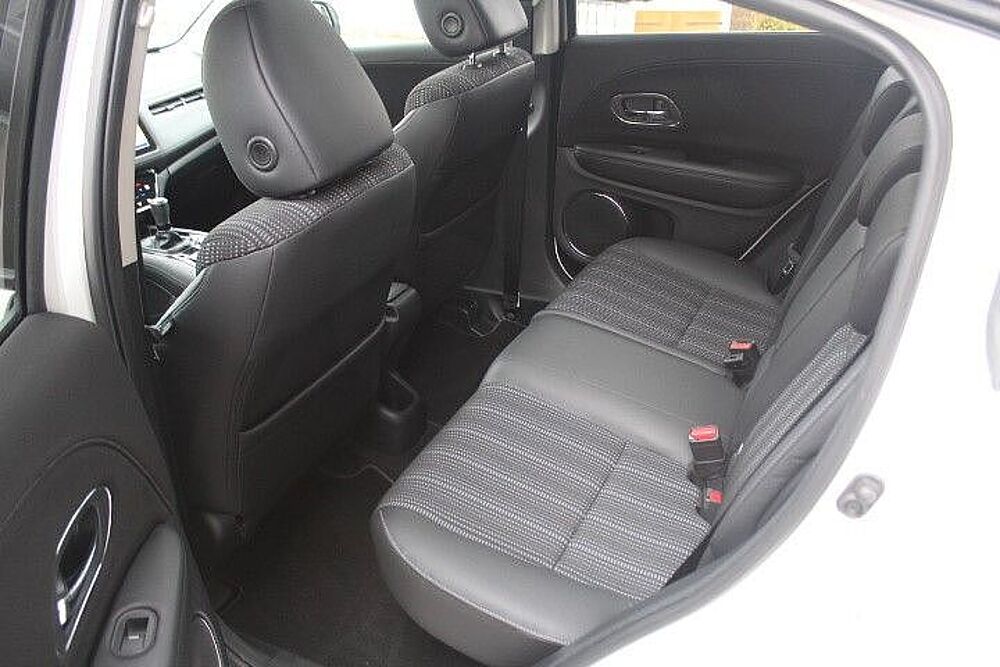 Honda HR-V 1.5 i-VTEC Executive, Navi