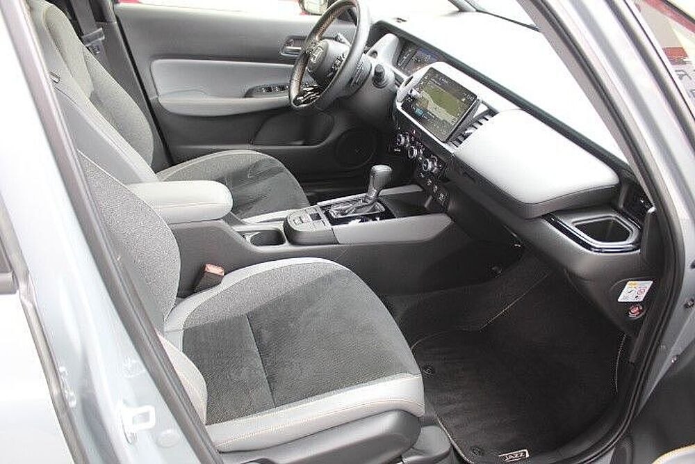 Honda Jazz Advance Sport