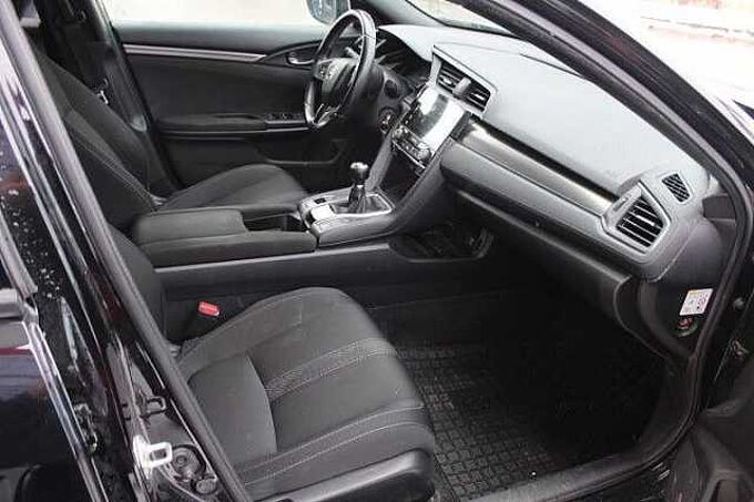 Honda Civic 1.0 i-VTEC Turbo Elegance, Navi