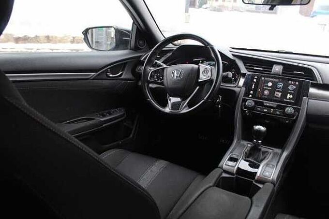 Honda Civic 1.0 i-VTEC Turbo Elegance, Navi