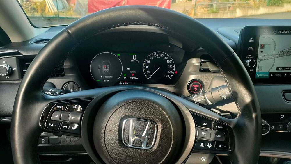 Honda HR-V Advance +Titanium Paket + 18Zoll HR1813