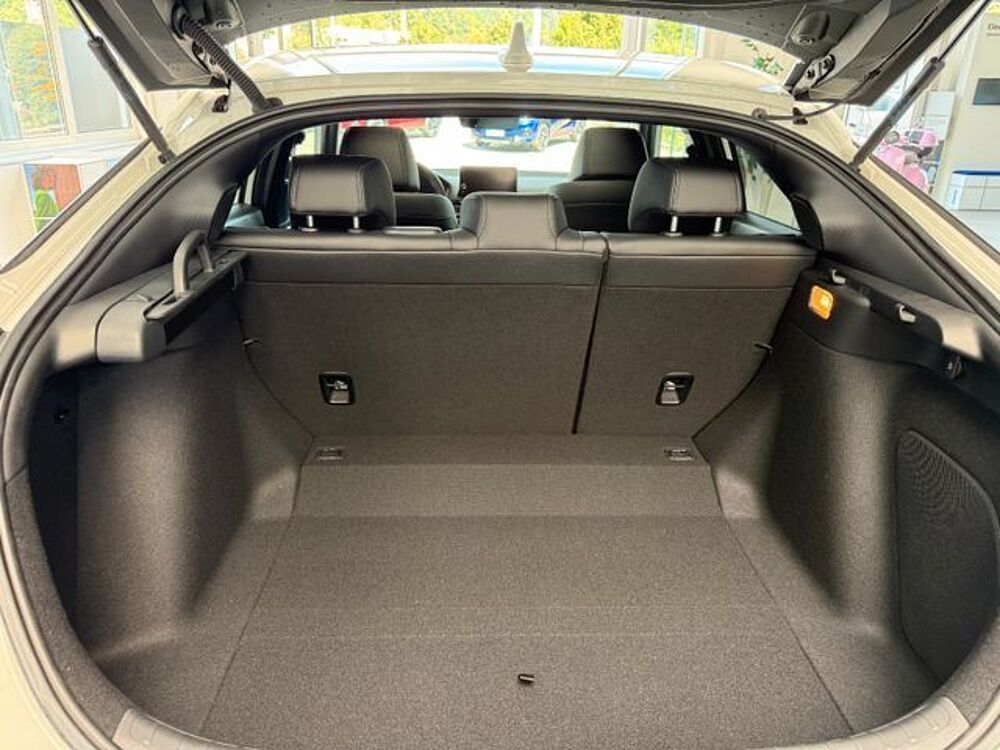 Honda Civic Lim. 5-trg. e: HEV Advance, MJ 2026, Navi