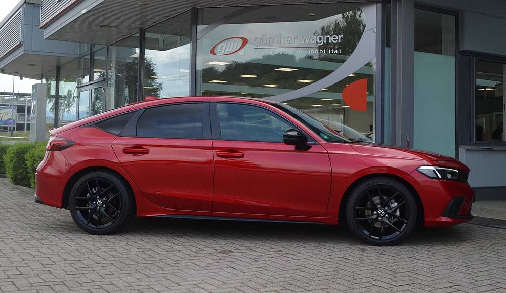 Honda Civic e: HEV 2.0 i-MMD Hybrid Sport