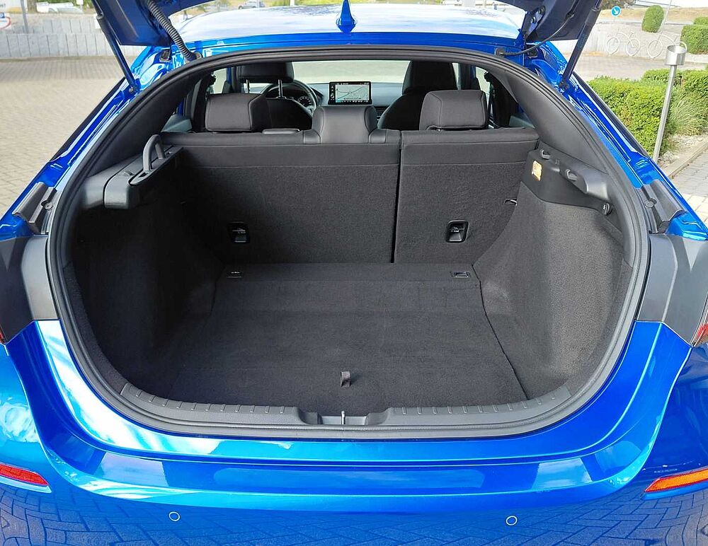 Honda Civic e: HEV 2.0 i-MMD Hybrid Sport