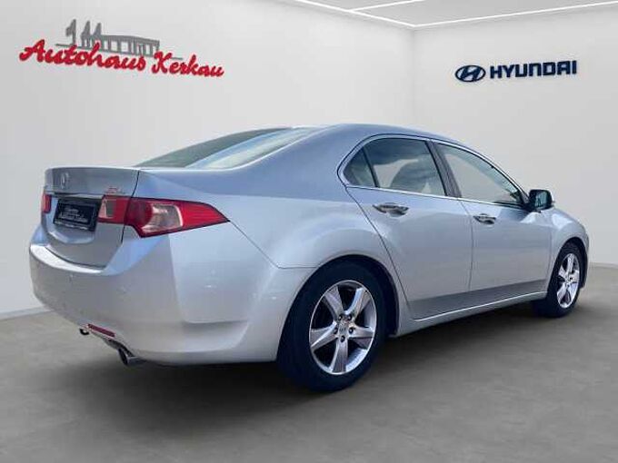 Honda Accord 2.0 Elegance 50 Jahre Edition *8fach bereift*