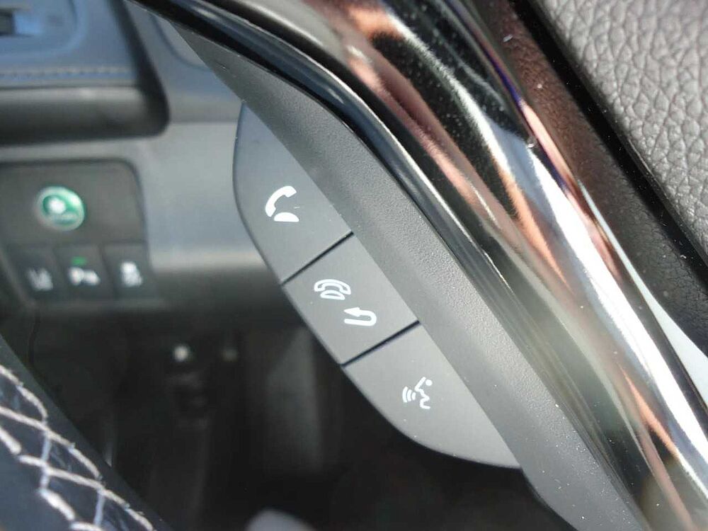 Honda HR-V 1.5 i-VTEC Executive*LED*Pano*SHZ* Klima