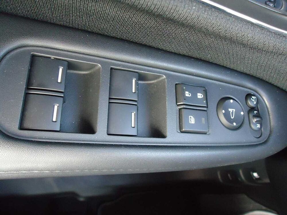 Honda HR-V 1.5 i-VTEC Executive*LED*Pano*SHZ* Klima