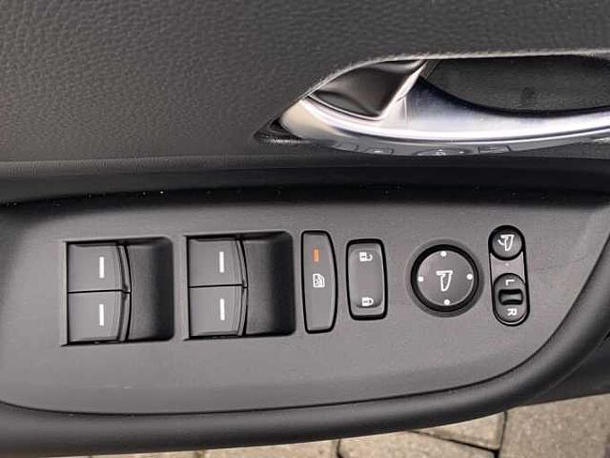 Honda Jazz Hybrid Executive 1,5 e CVT*LED*Navi* Klima