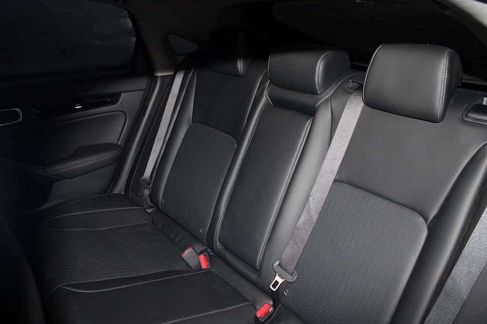 Honda Civic e: HEV Advance 2,0