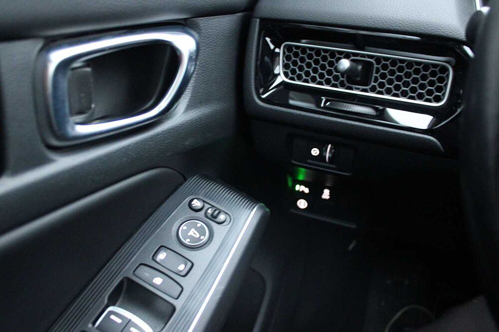 Honda Civic e: HEV Advance 2,0