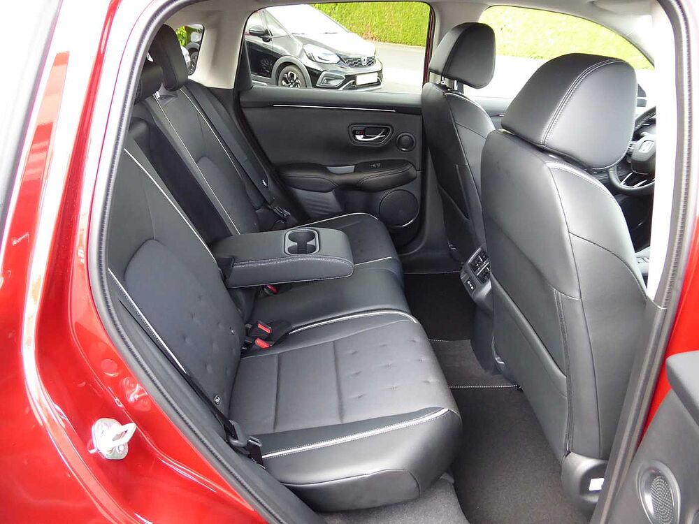 Honda ZR-V e: HEV Sport / Navi / ACC