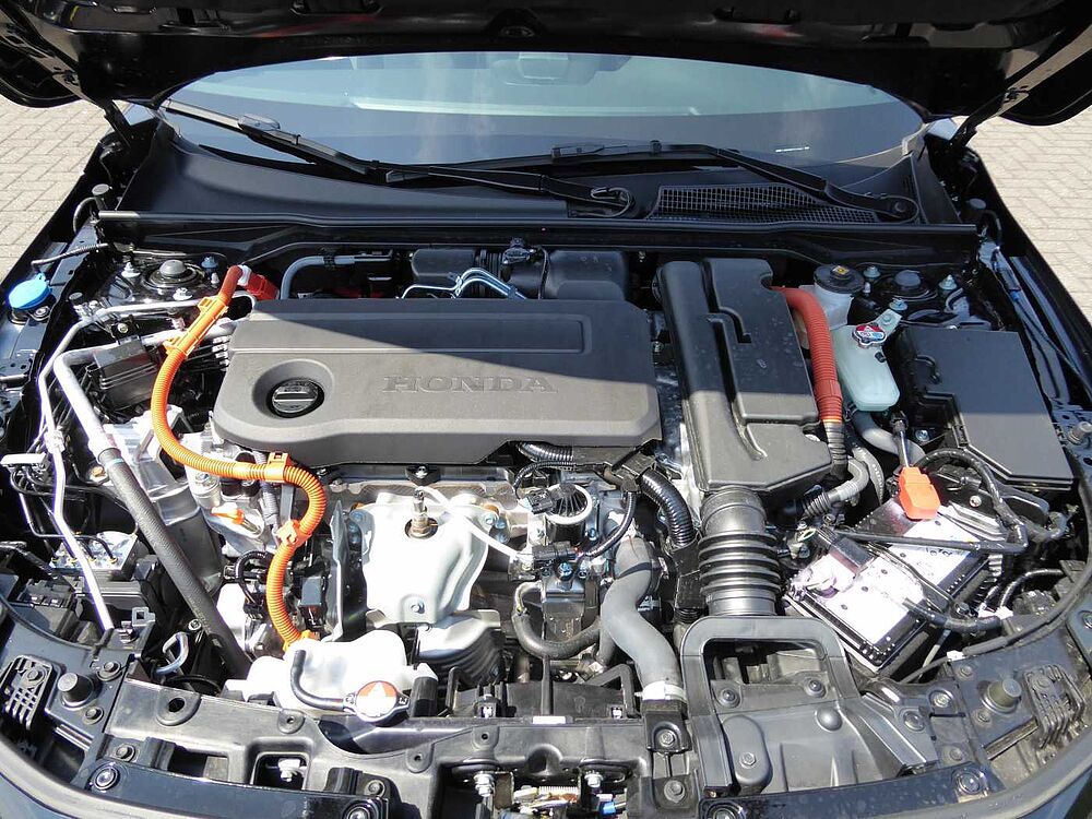 Honda Civic e: HEV 2.0 i-MMD Hybrid Sport