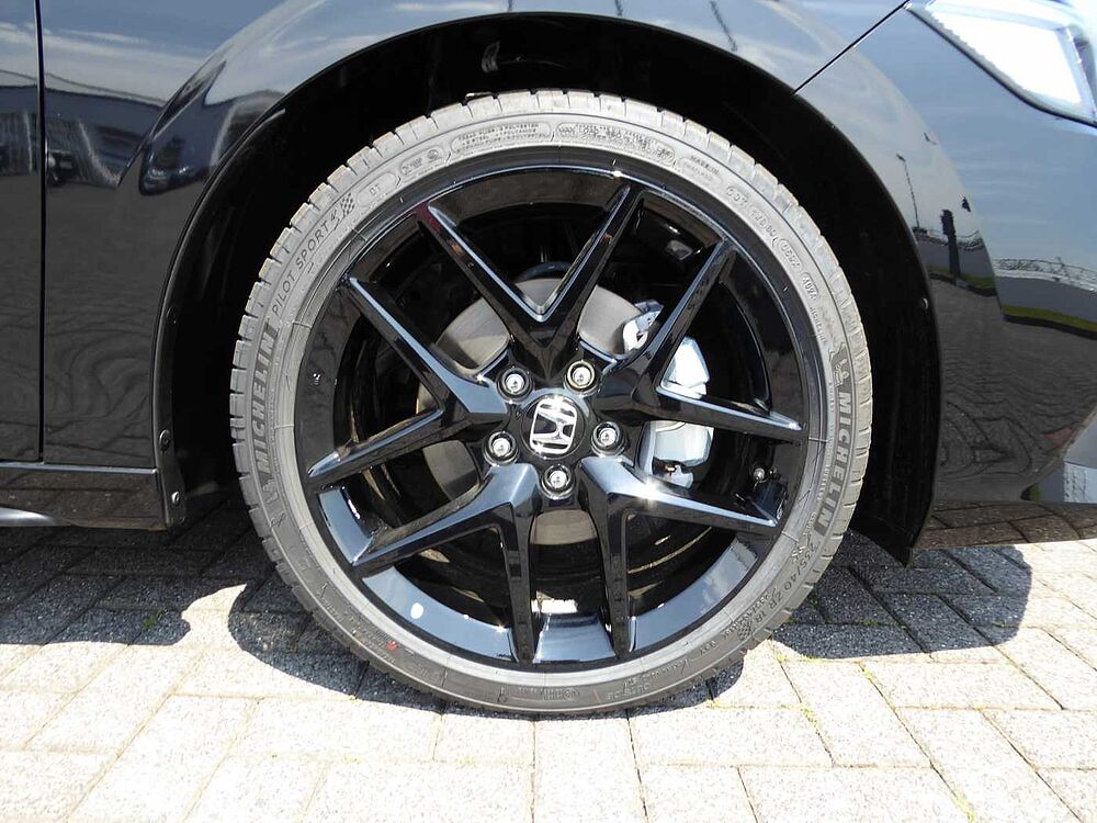 Honda Civic e: HEV 2.0 i-MMD Hybrid Sport