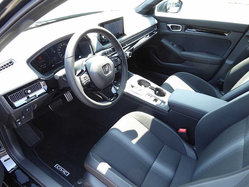 Honda Civic e: HEV 2.0 i-MMD Hybrid Sport