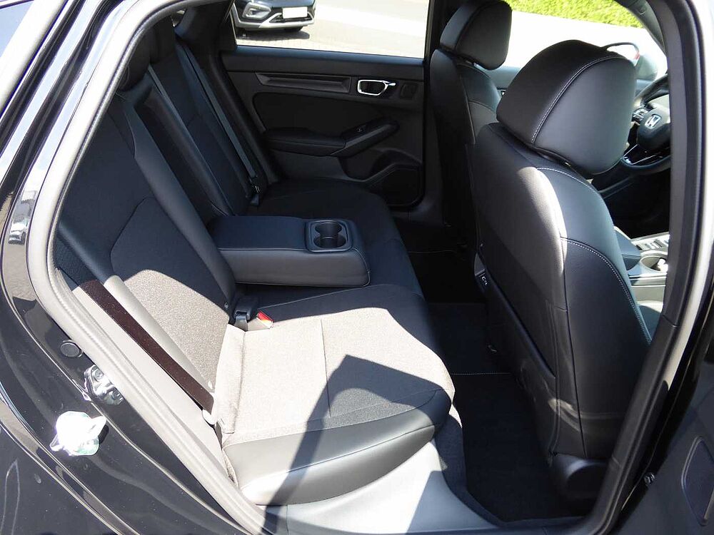 Honda Civic e: HEV 2.0 i-MMD Hybrid Sport