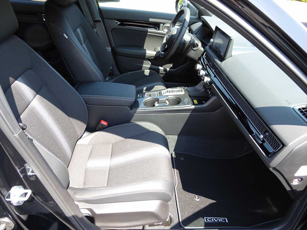 Honda Civic e: HEV 2.0 i-MMD Hybrid Sport