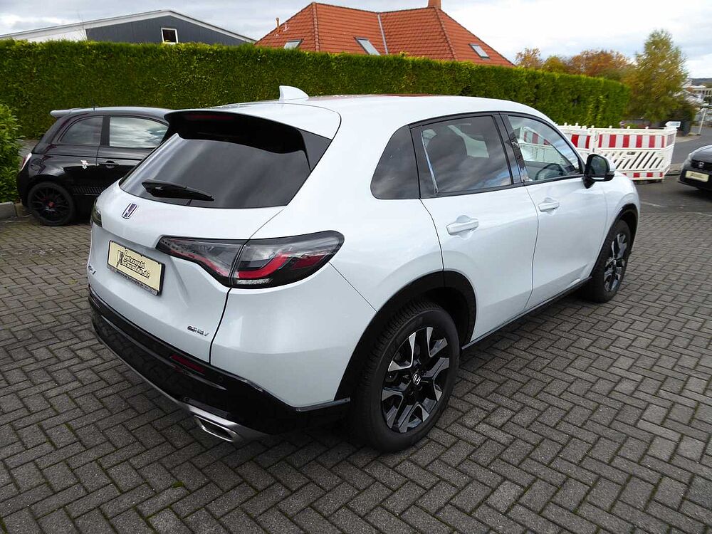 Honda ZR-V Hybrid e: HEV 2.0 i-MMD Advance / 1. Hand