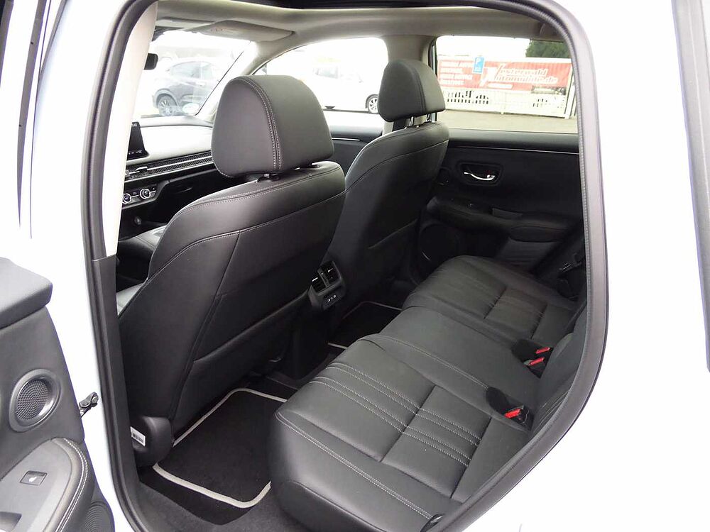 Honda ZR-V Hybrid e: HEV 2.0 i-MMD Advance / 1. Hand