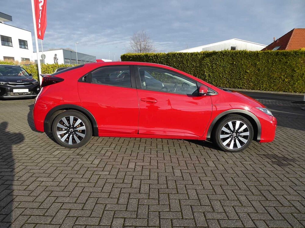 Honda Civic 1.6 i-DTEC Elegance / Navi