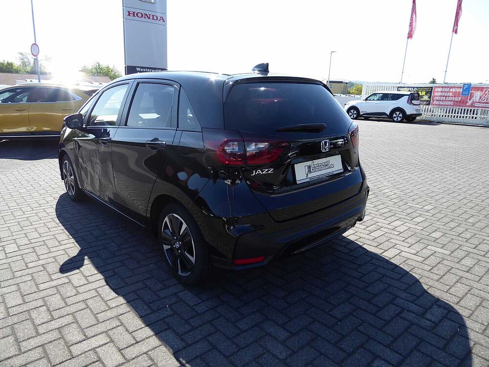 Honda Jazz Hybrid e: HEV 1.5 i-MMD Advance / Wartung inkl. !! !