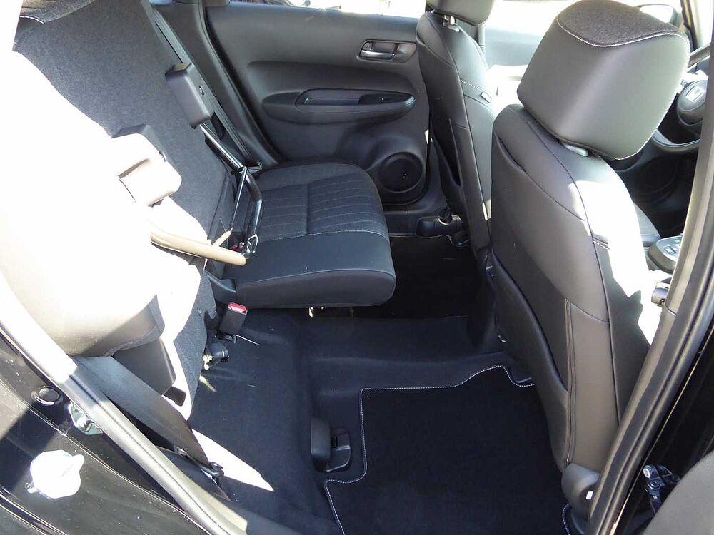 Honda Jazz Hybrid e: HEV 1.5 i-MMD Advance / Wartung inkl. !! !