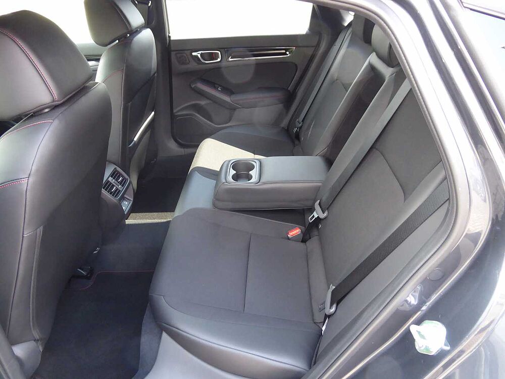 Honda Civic e: HEV 2.0 i-MMD Hybrid Sport
