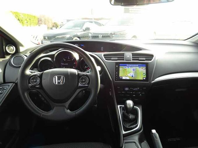 Honda Civic 1.6 i-DTEC Elegance / Navi