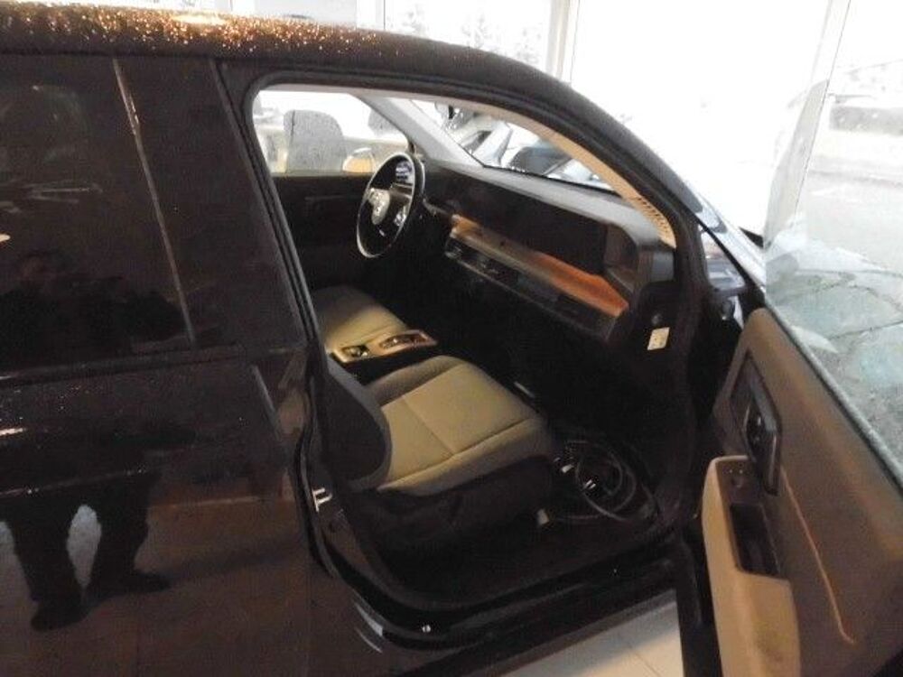 Honda e 100kW 1.Hd. 8-fach Reifen, NAVI, Kamera 360°