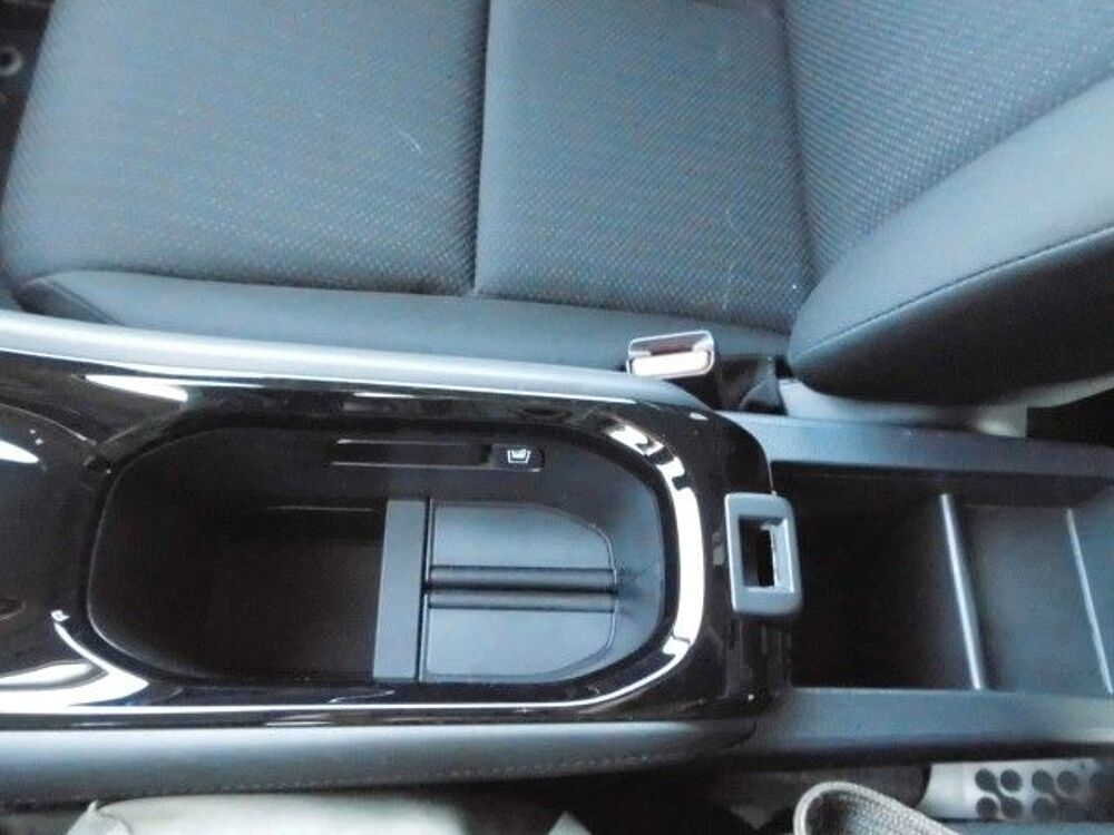 Honda HR-V 1.5i VTEC Elegance 1.Hd SHZ Wi+So. RäderPDC