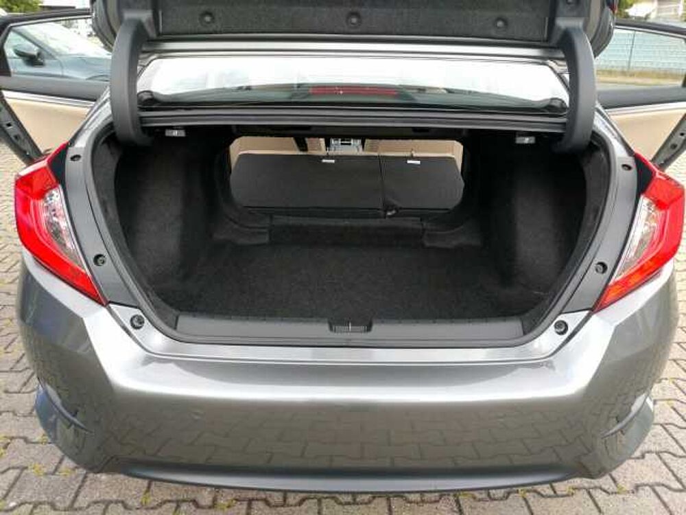 Honda Civic Limous. 1.5i Executive Leder Navi LED PDC