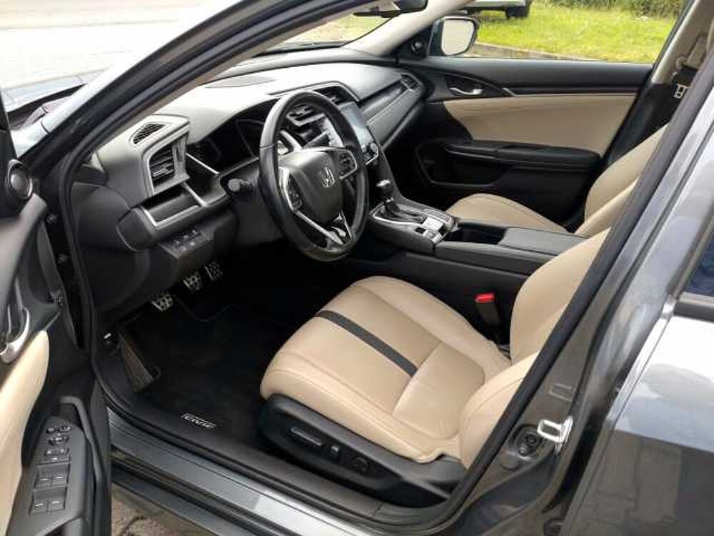 Honda Civic Limous. 1.5i Executive Leder Navi LED PDC