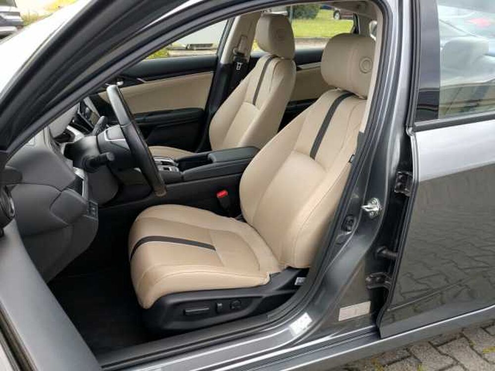 Honda Civic Limous. 1.5i Executive Leder Navi LED PDC