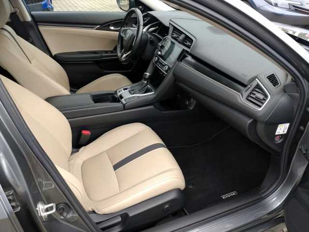Honda Civic Limous. 1.5i Executive Leder Navi LED PDC