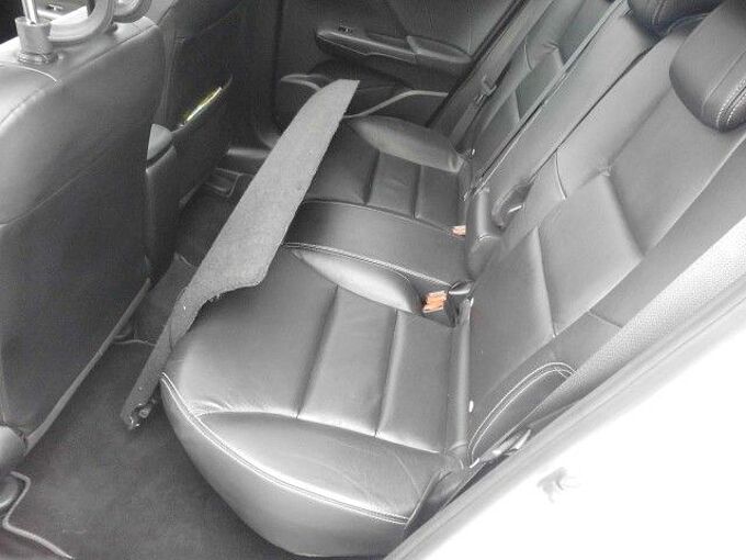 Honda Civic 1.8 i Executive Wi+SoRäder Leder gepflegt