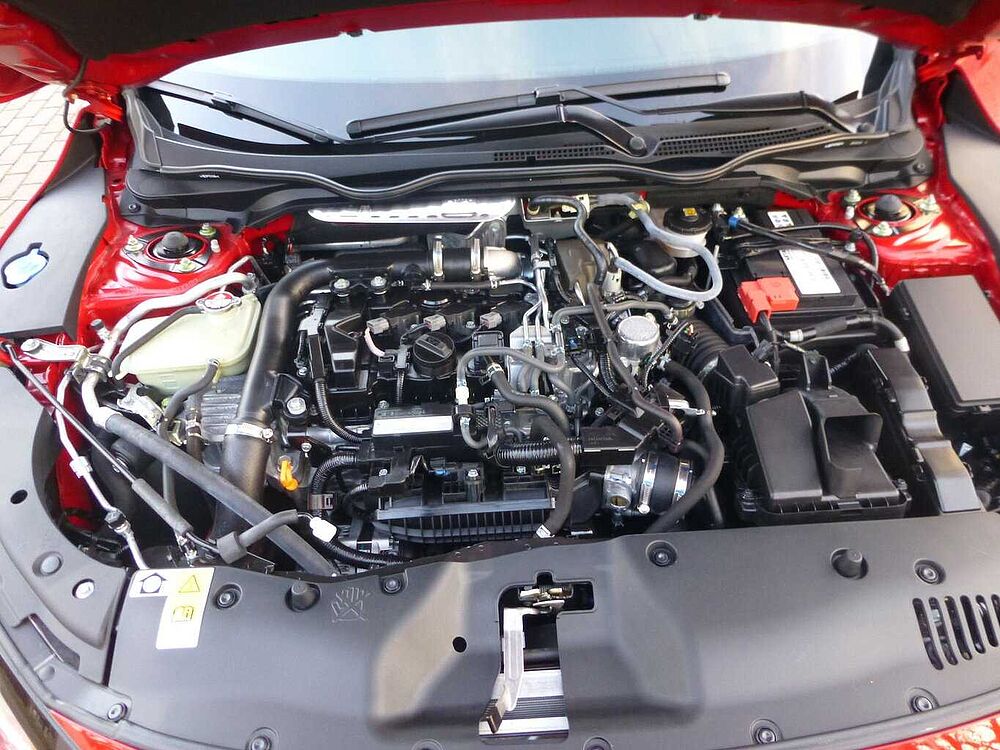 Honda Civic 1,0 VTEC Turbo Comfort Sport Line wenig KM. .. Comfort