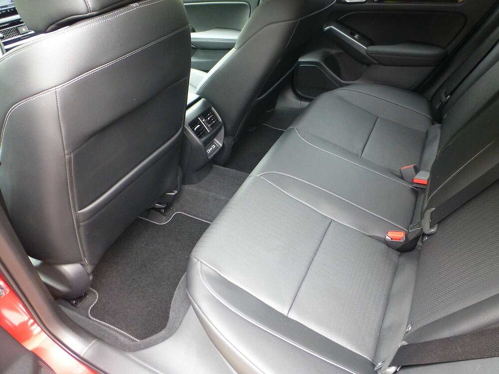 Honda Civic e: HEV 2,0 i-MMD Hybrid Advance. .. Advance