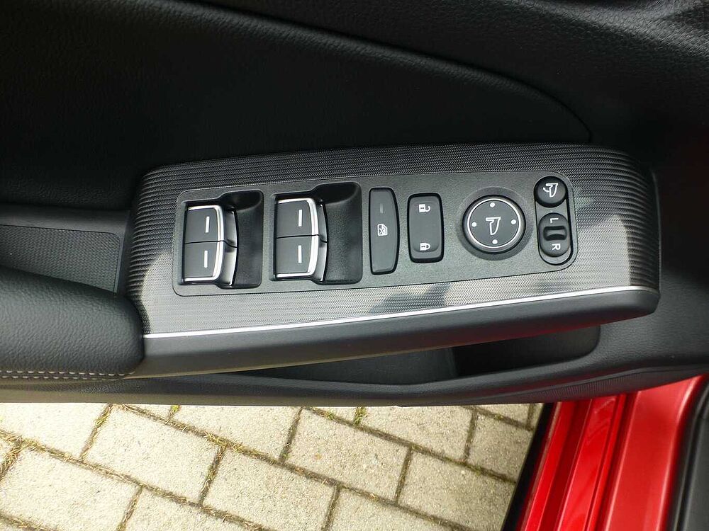 Honda Civic e: HEV 2,0 i-MMD Hybrid Advance. .. Advance
