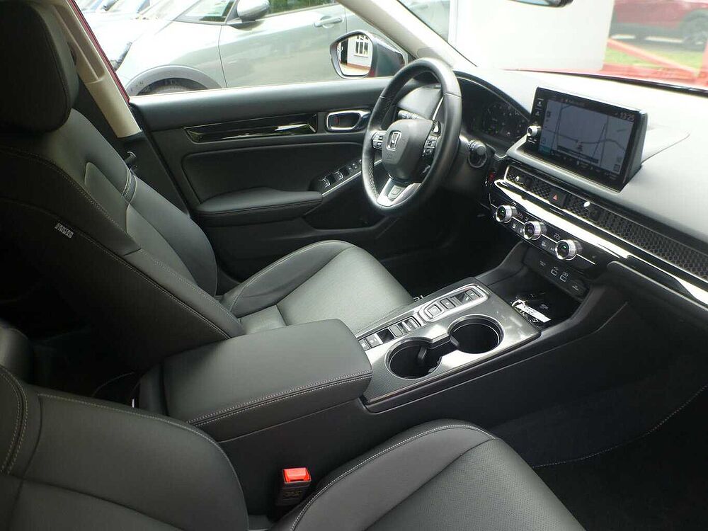 Honda Civic e: HEV 2,0 i-MMD Hybrid Advance. .. Advance