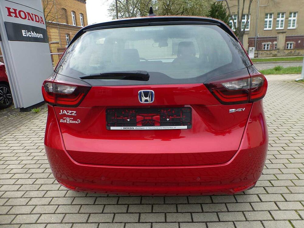 Honda Jazz 1,5 i-MMD Hybrid e-CVT Elegance. .. Elegance