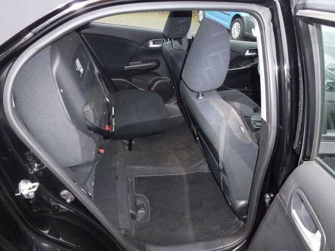 Honda Civic 1,8 i-VTEC Sport Kamera Winterpaket...