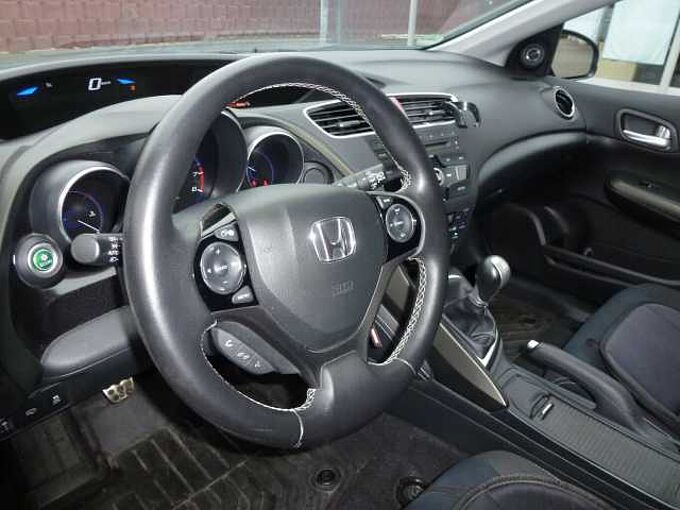 Honda Civic 1,8 i-VTEC Sport Kamera Winterpaket...