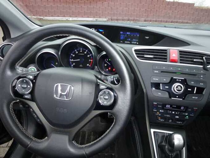 Honda Civic 1,8 i-VTEC Sport Kamera Winterpaket...