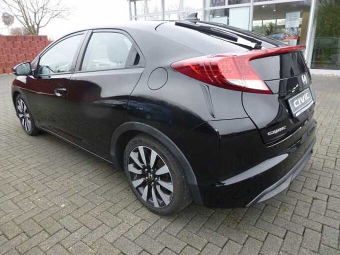 Honda Civic 1,8 i-VTEC Sport Kamera Winterpaket...