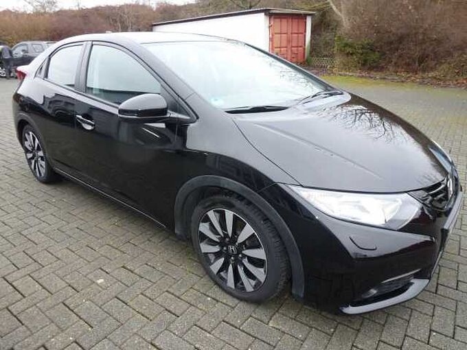 Honda Civic 1,8 i-VTEC Sport Kamera Winterpaket...