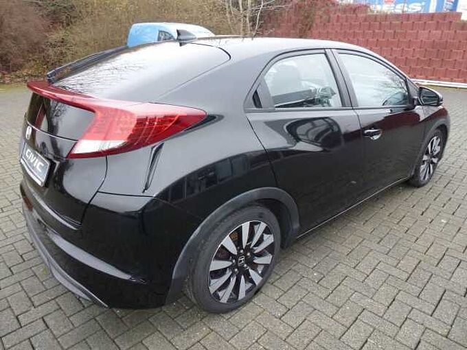 Honda Civic 1,8 i-VTEC Sport Kamera Winterpaket...