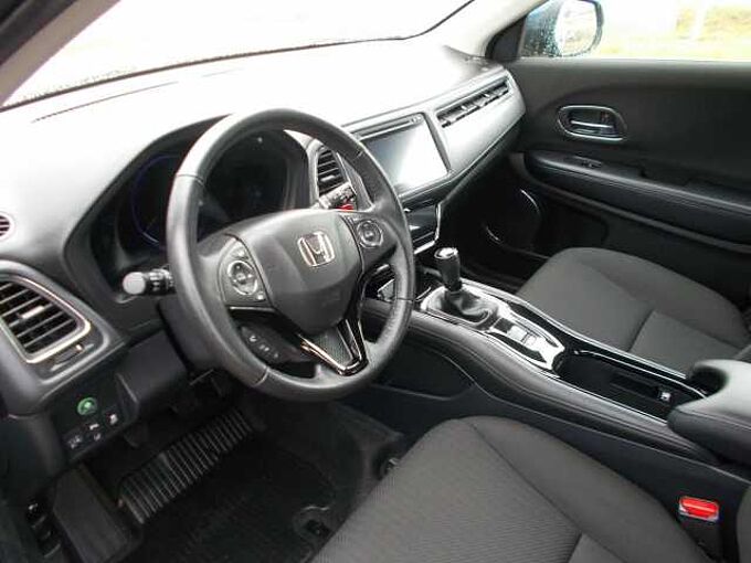 Honda HR-V 1,5 i-VTEC Elegance SHZ|Temp.|PDC|Klimaaut...