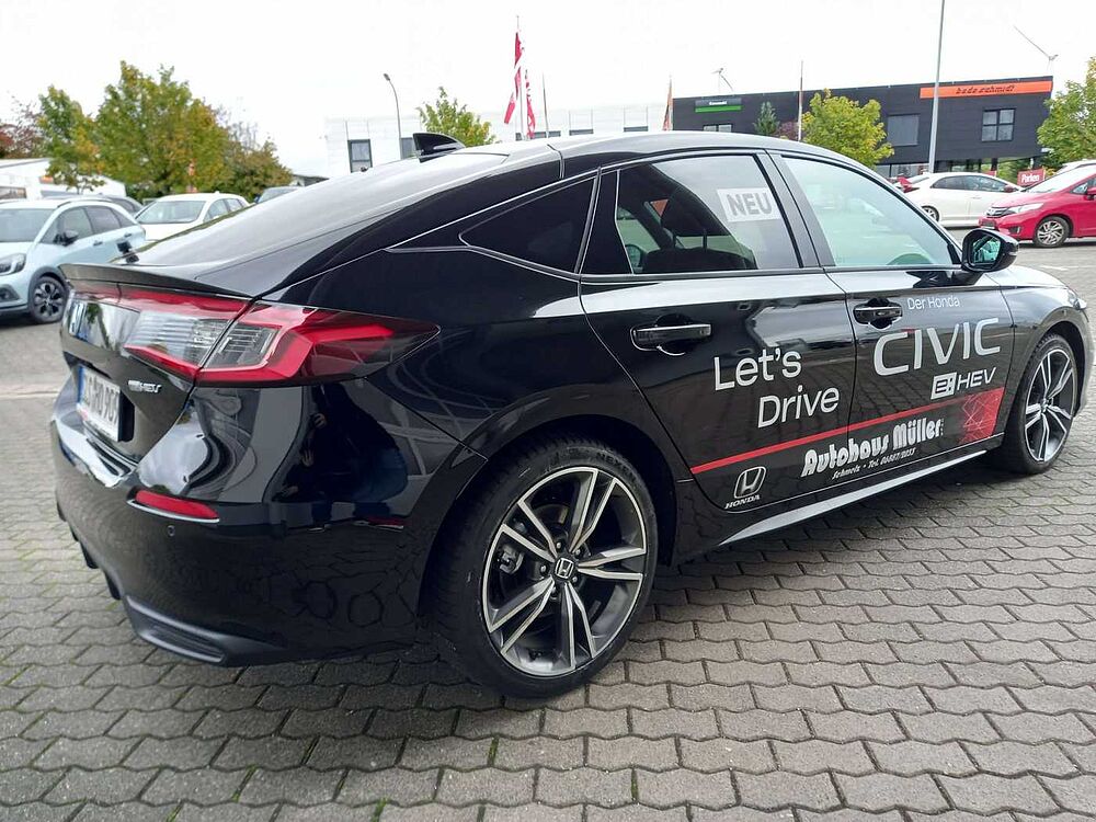 Honda Civic e: HEV Advance